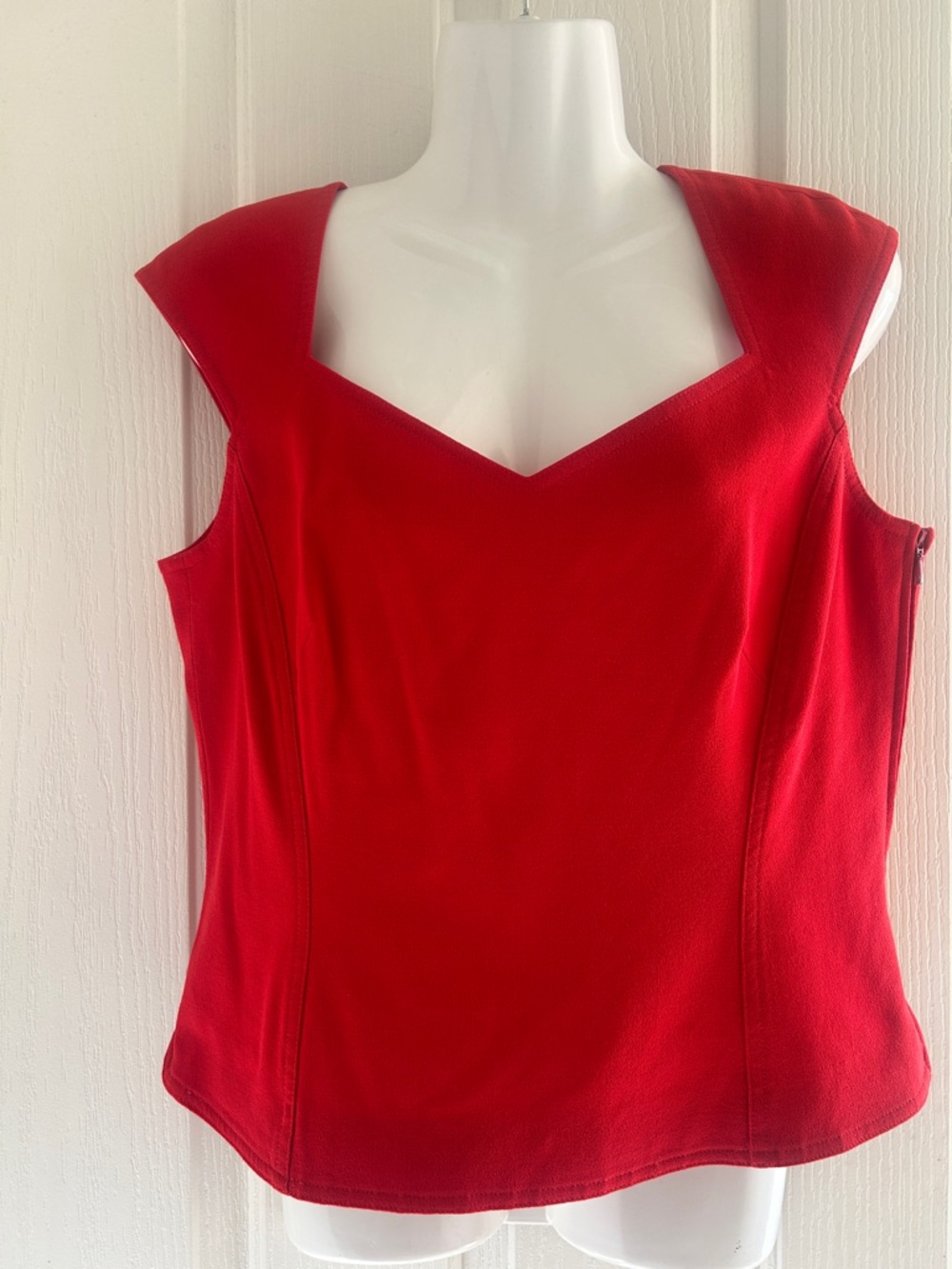 Escada Vibrant Red Square-Neck Sleeveless Camisole